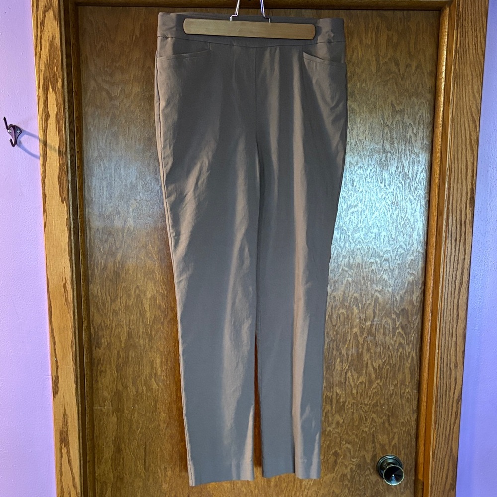 Chicos Women’s Tan Pants